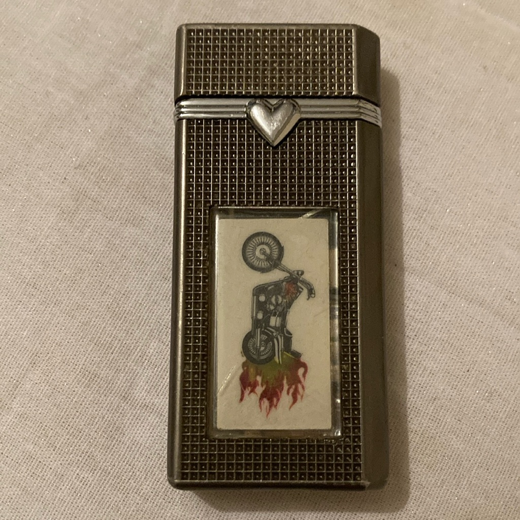 Vintage Collectible Lighter Vintage Collectible Lighter